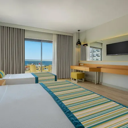 Calido Maris Ultra Otel